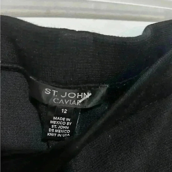 St John Caviar Collection Black Pull On pants Knit Size 12 with front pockets - Picture 3 of 4